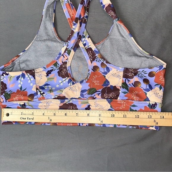Be. Active Bra Womens Medium Lilac Floral Sport Workout Athletic Gym Casual - Picture 8 of 8